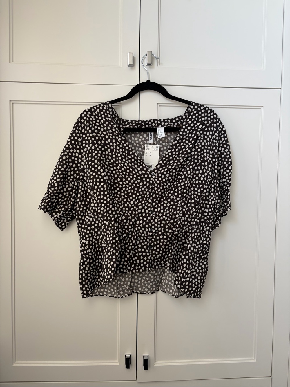 H&M Black and White Polka Dot V-Neck Blouse